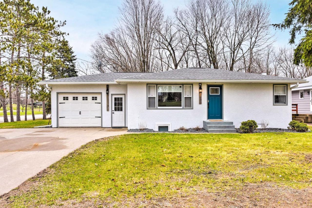 Charming Retreat With Deck - Walk To Lake Pepin Zewnętrze zdjęcie